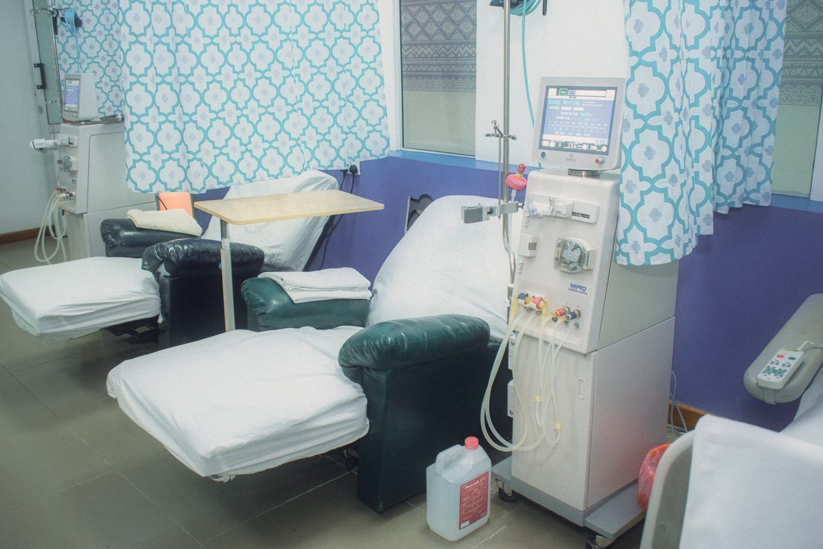 The CKS haemodialysis unit: electric recliners beside modern dialysis machines